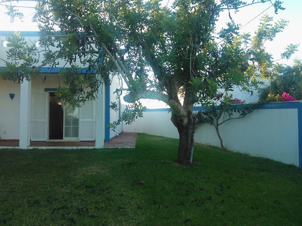 Гостьовий будинок Quinta Da Moura Casa-De-Campo Тавіра Номер фото